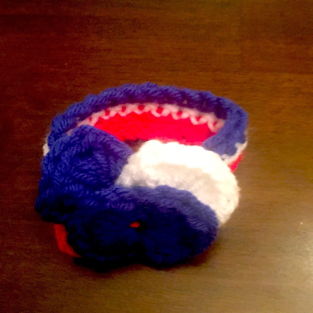 Hand crochet hand wrist band